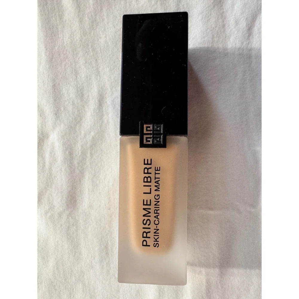 Givenchy Prisme‎ Libre Skin-Caring Matte Foundation 4-N280 1oz 30ml New